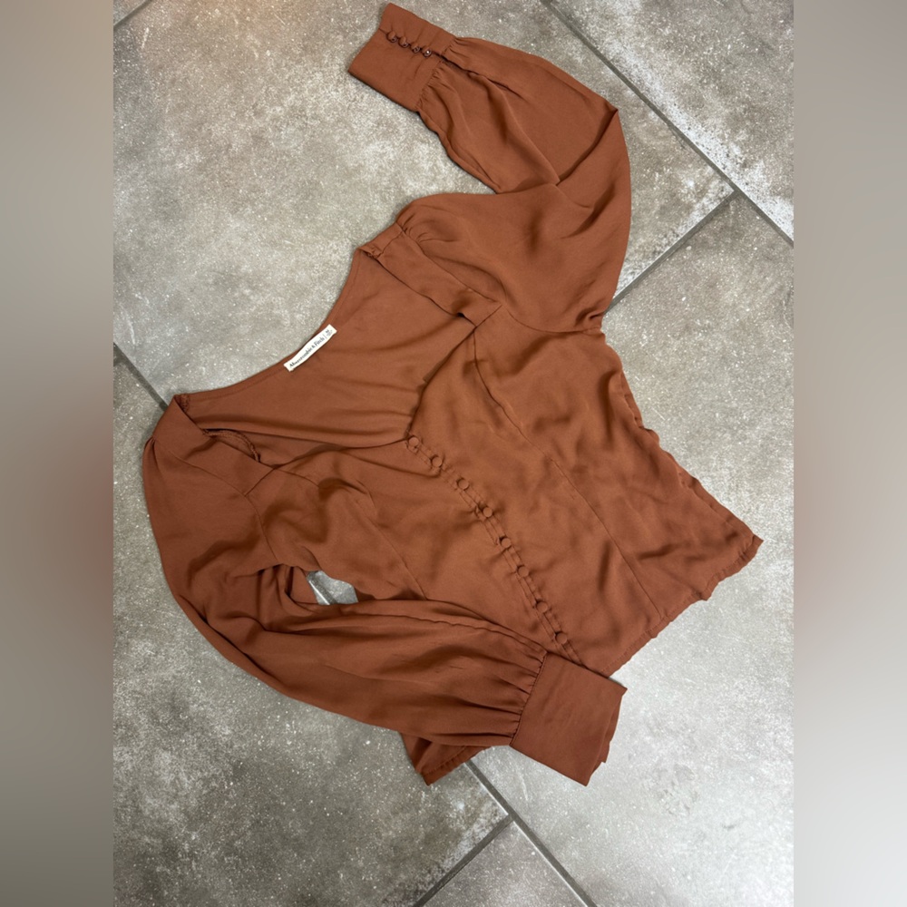 Abercrombie Rust button down blouse
